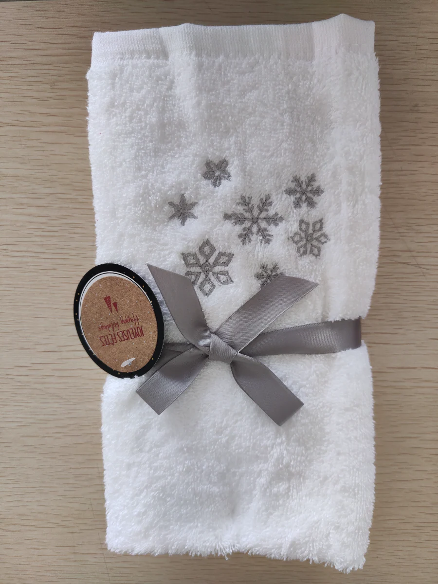 Christmas Hand Towels - Image 6