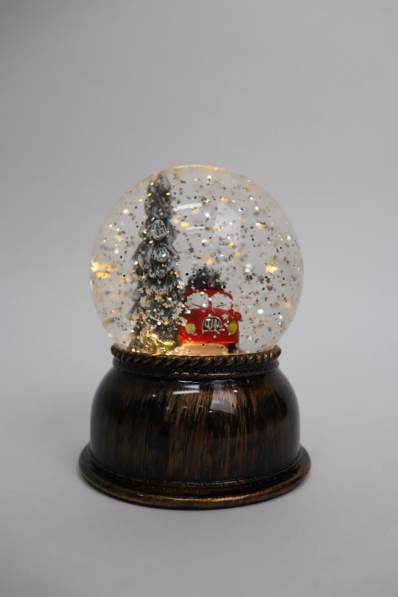 Christmas Snow Globe - Image 4