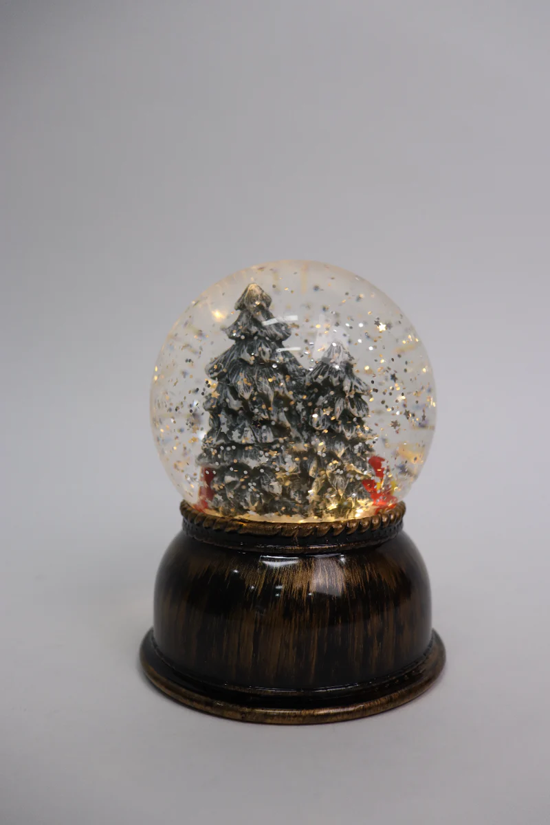 Christmas Snow Globe - Image 5