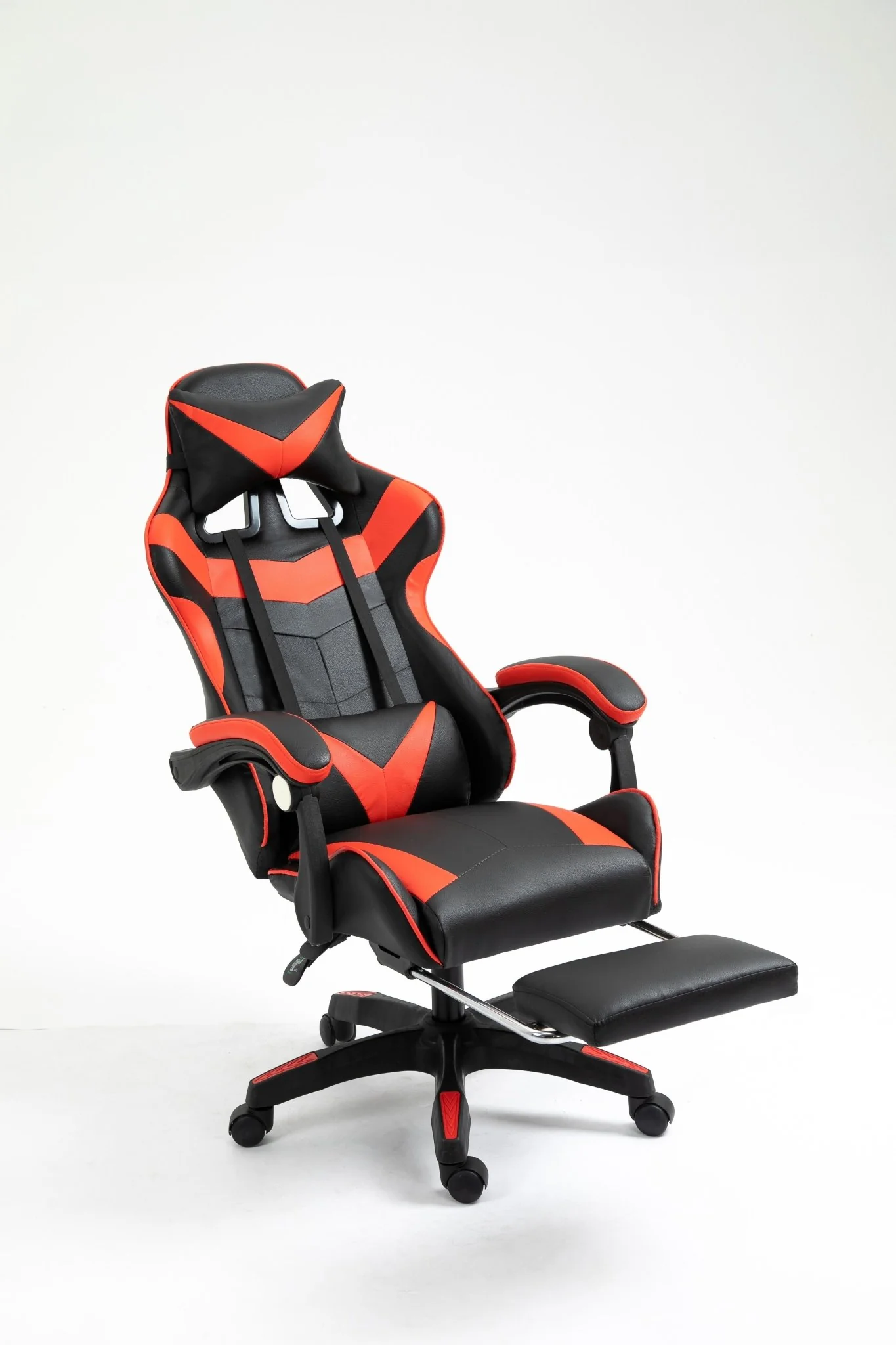 Deluxe Office/Gaming Reclining Chair with footrest - Image 3