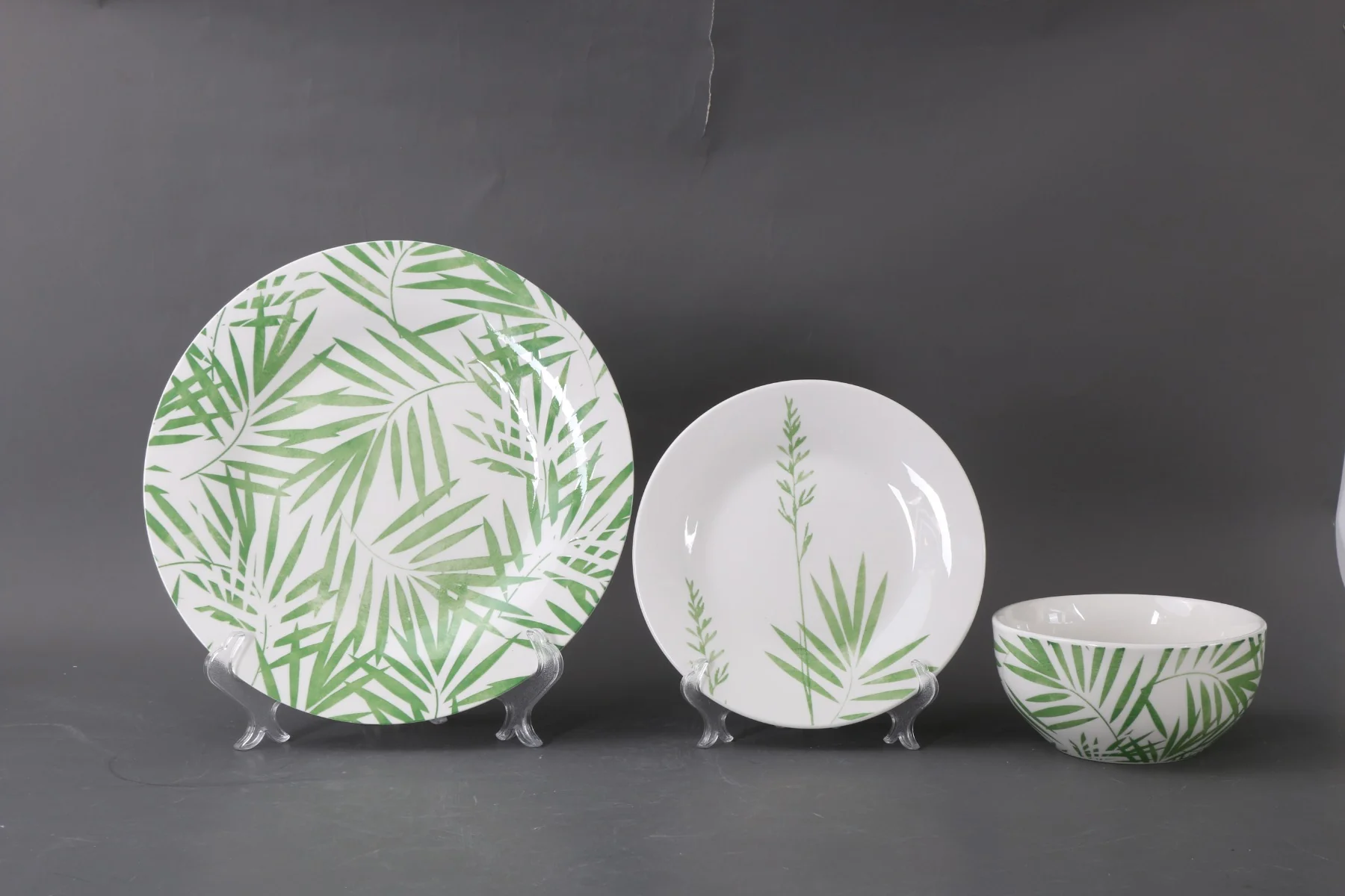 Dinnerware 12pc Set Green Leaves - Image 3