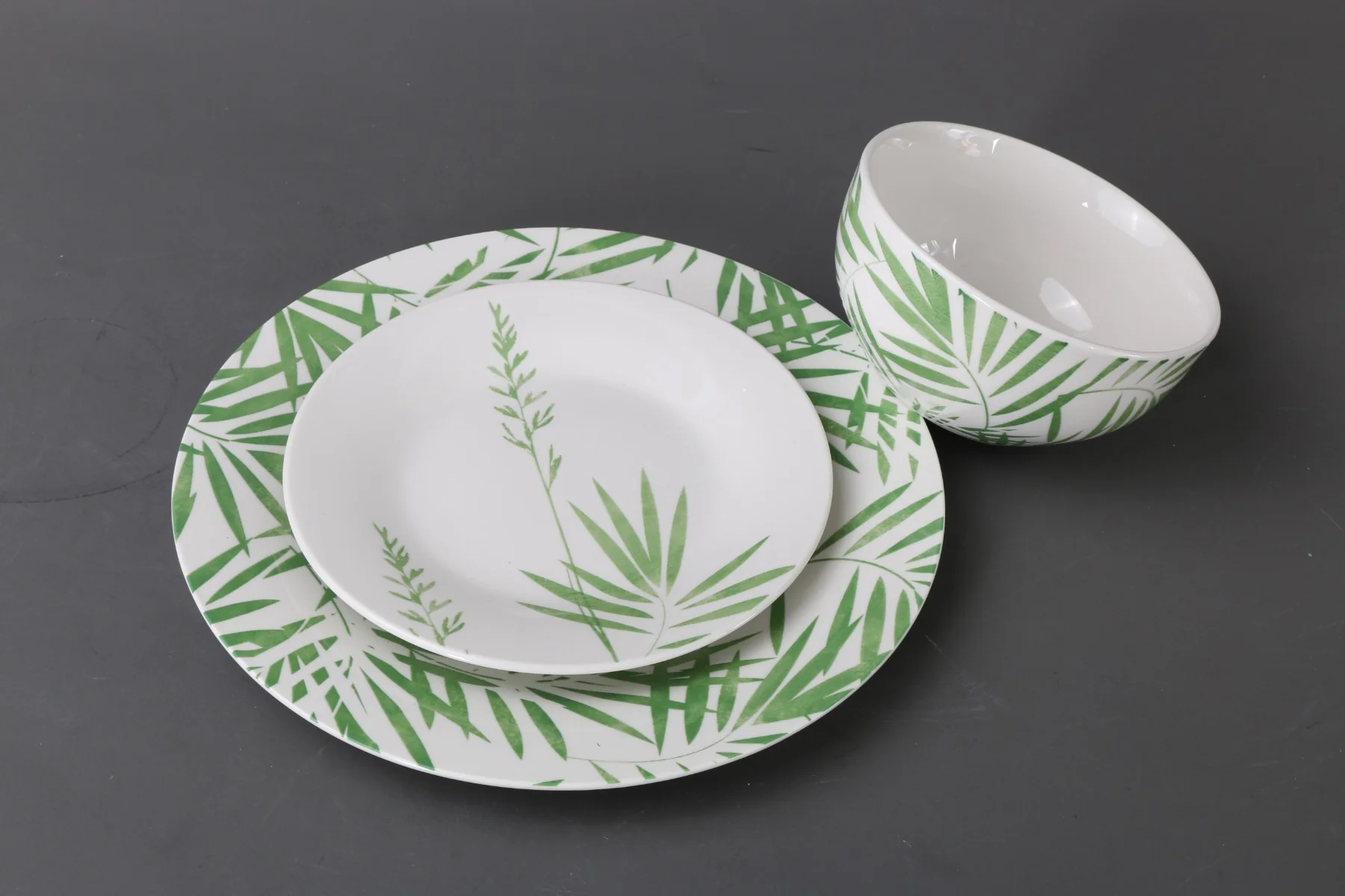 Dinnerware 12pc Set Green Leaves - Image 4