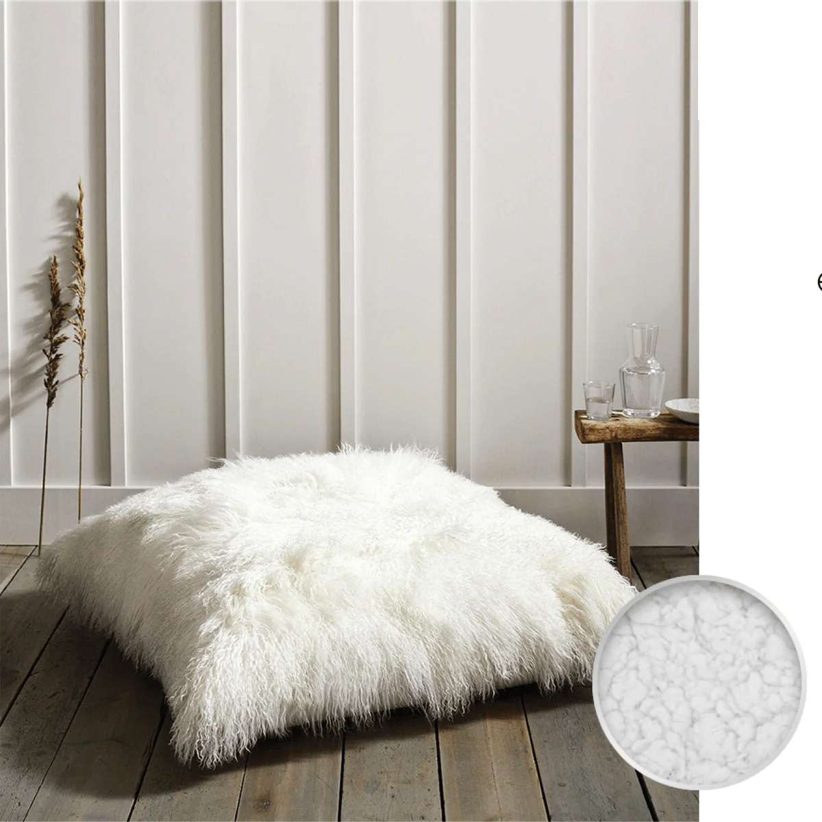 Floor Cushion 26x26 Faux Fur Rev to Sherpa