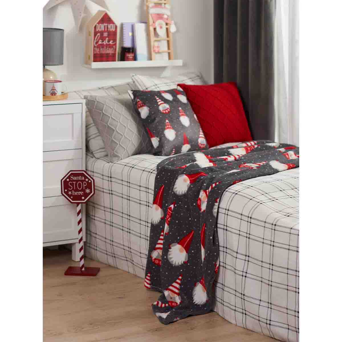 Gnomes & Penguins Fleece Throws - Image 2