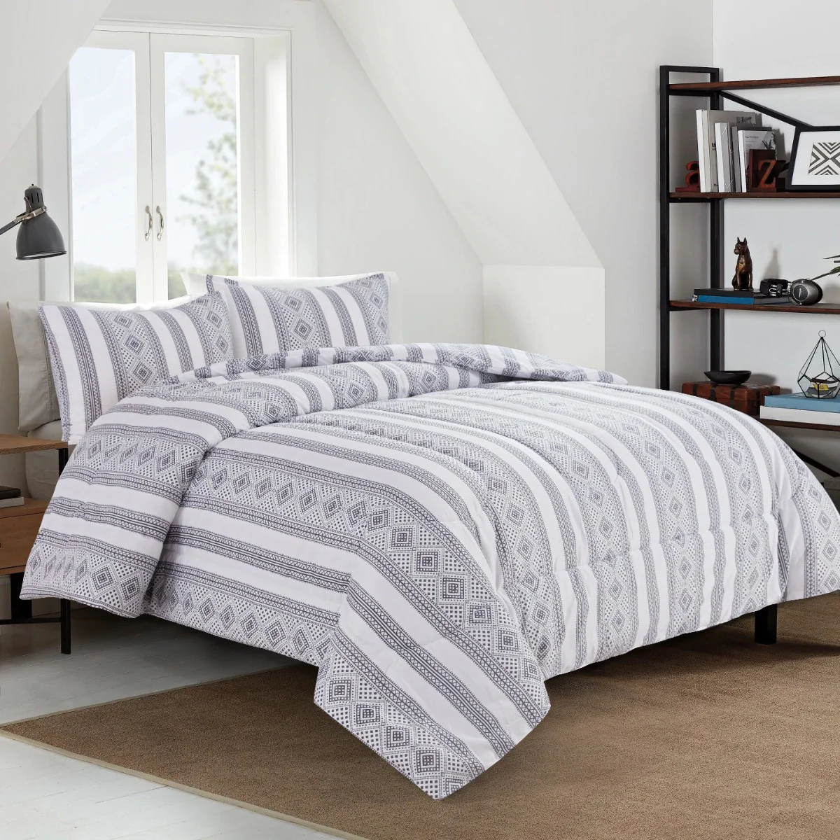 Lauren - Comforter - Image 3