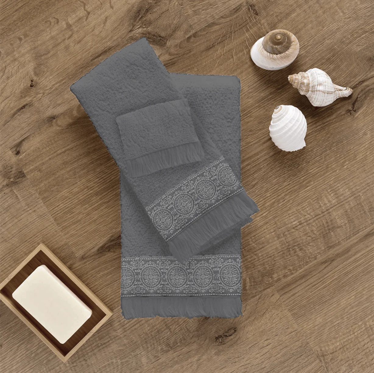 Lauren Taylor - Embroidered Towels