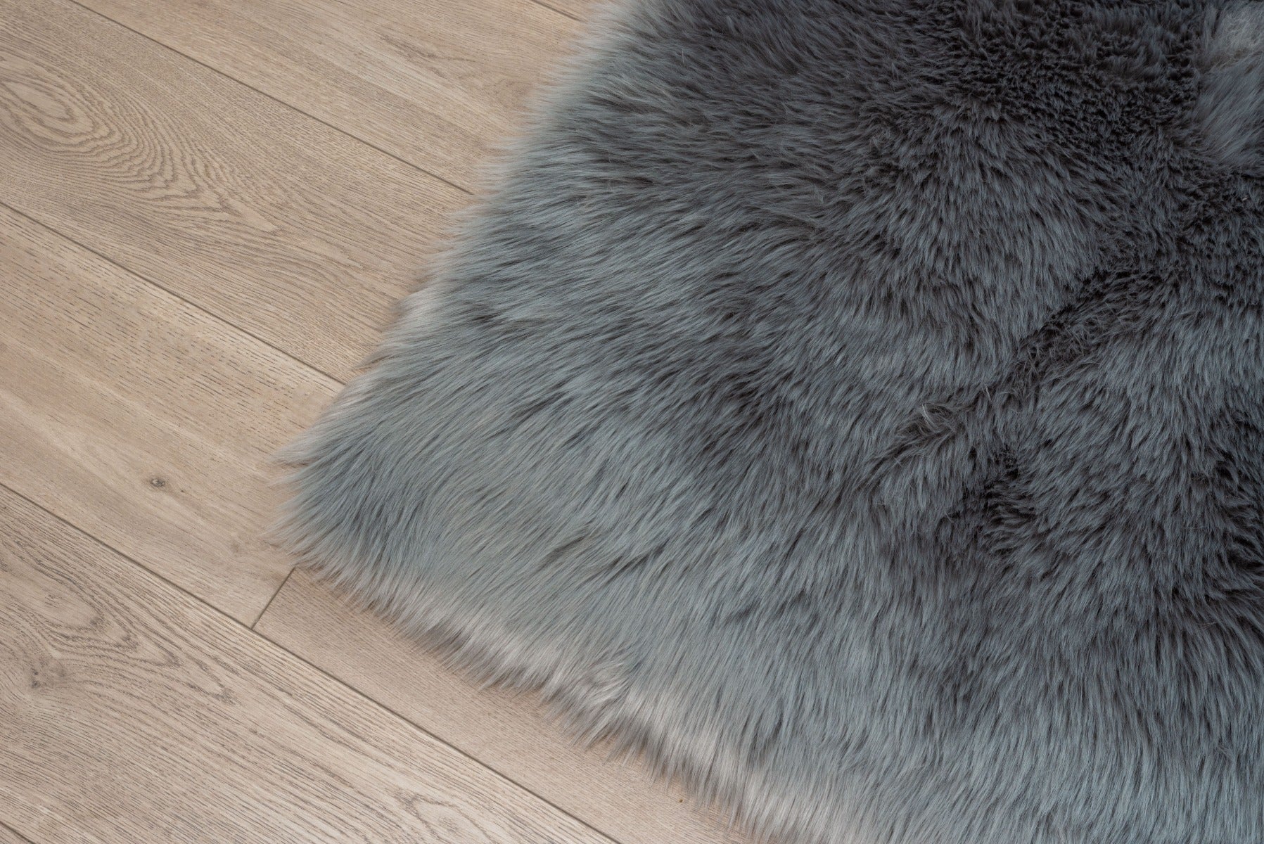 LAUREN TAYLOR - Faux Sheepskin - Image 6