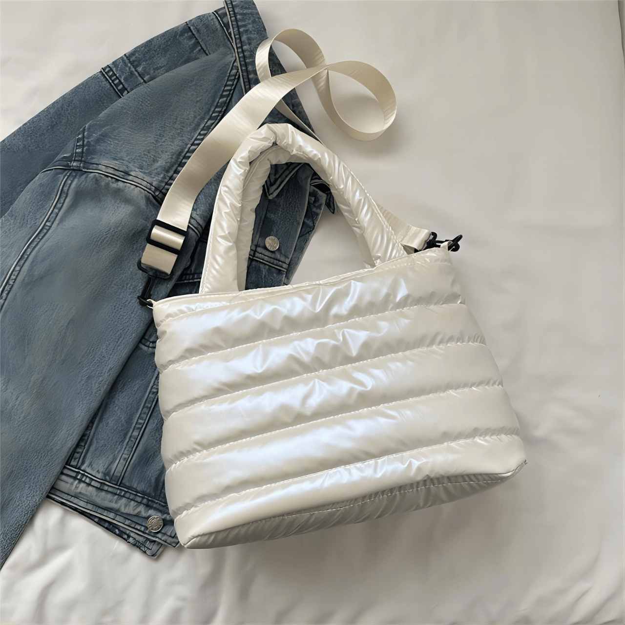 Quilted Tote Bag with Adjustable Strap - Image 4
